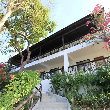Discovery Island Resort Coron Exterior photo