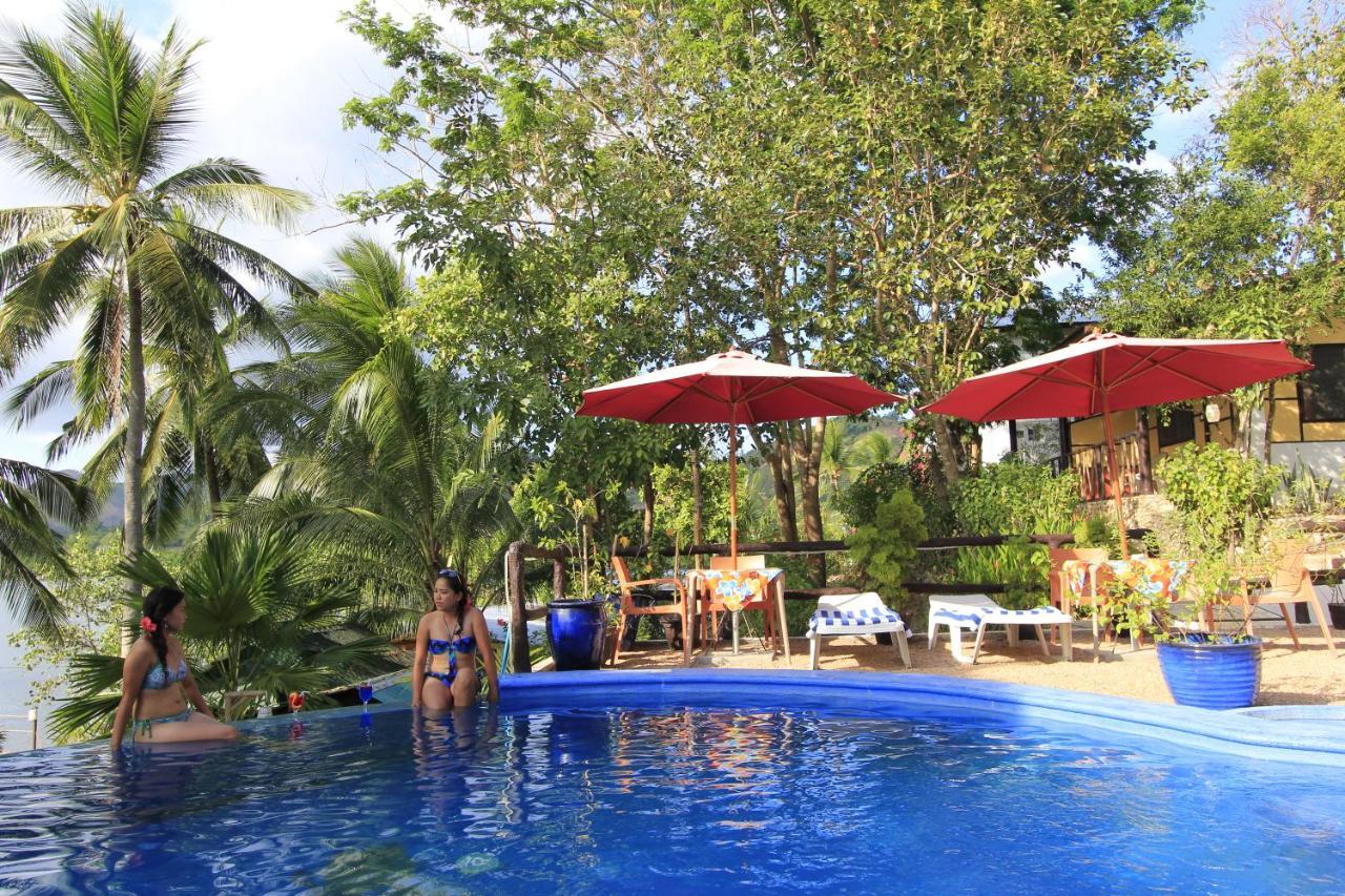 Discovery Island Resort Coron