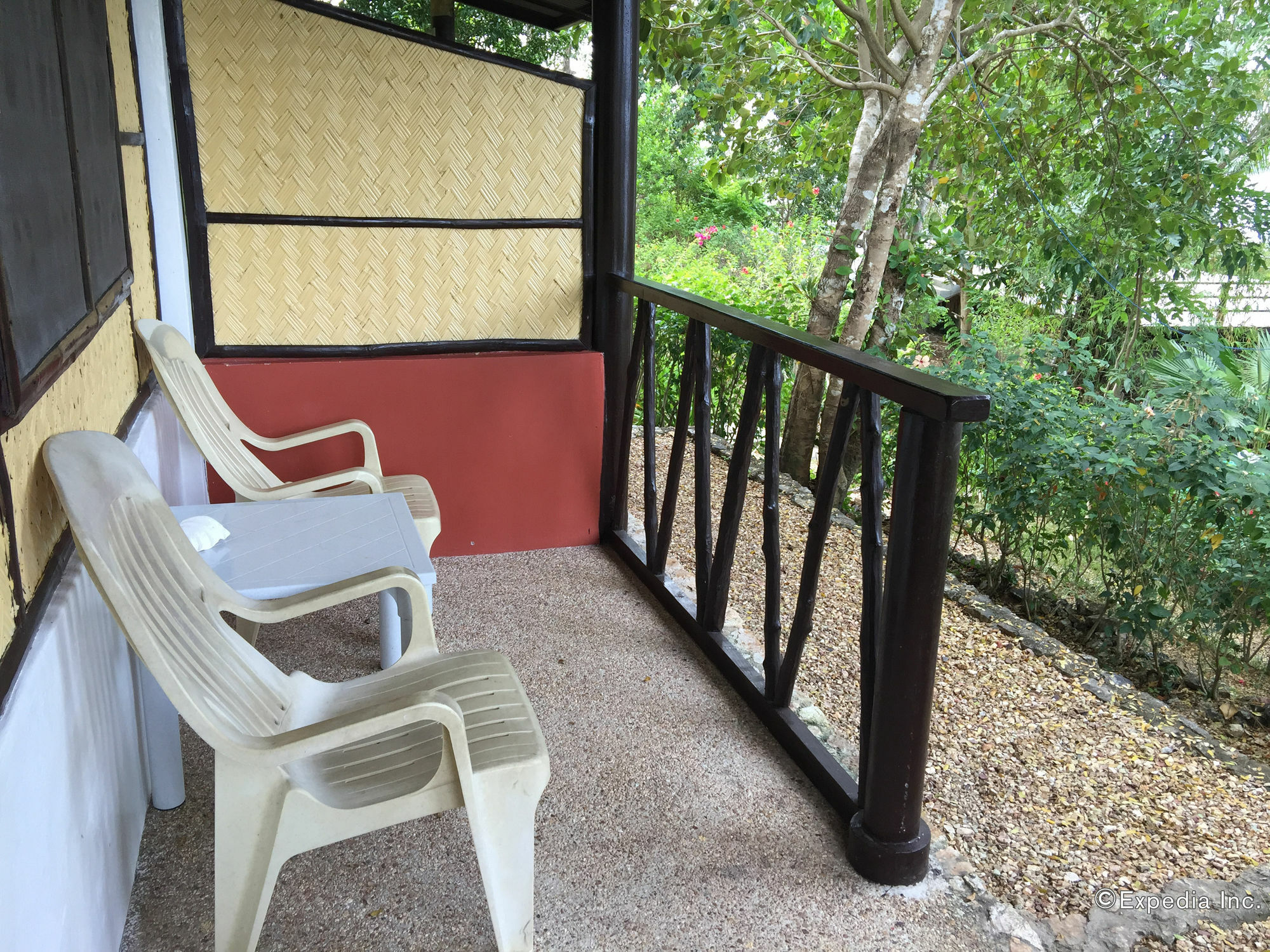 Resort Discovery Island Coron